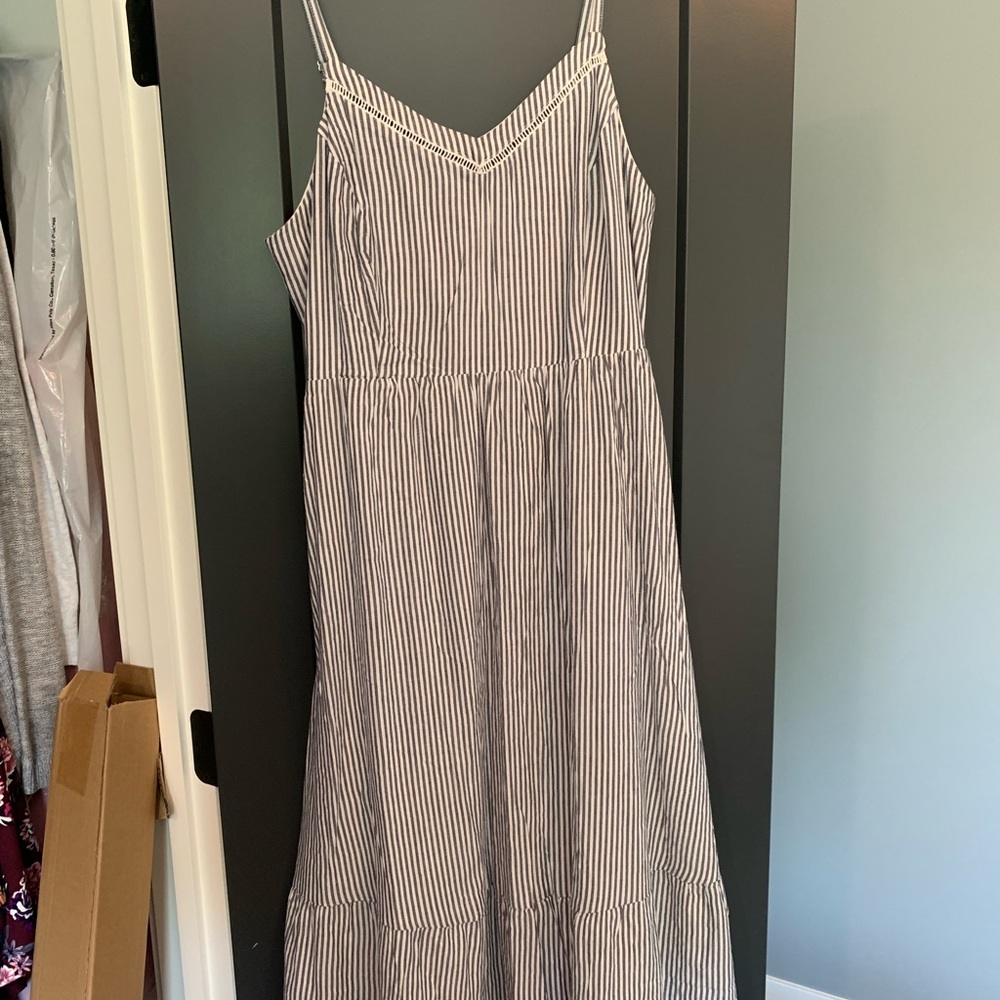 Shin length casual dress